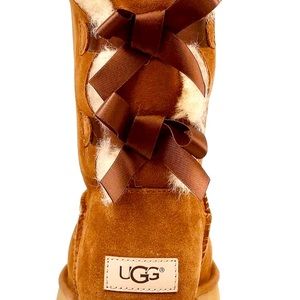 UGG Bailey Bow II